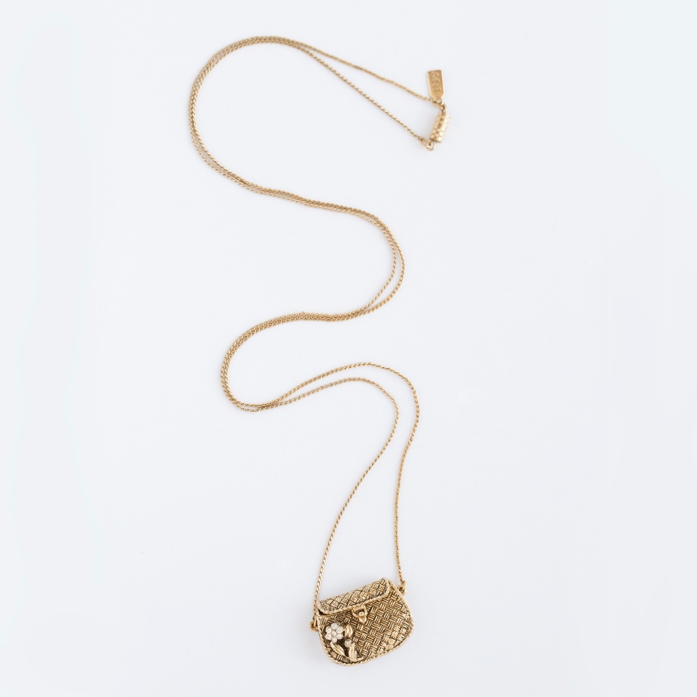 1928 Gold Tone Purse Necklace With Crystal Flower